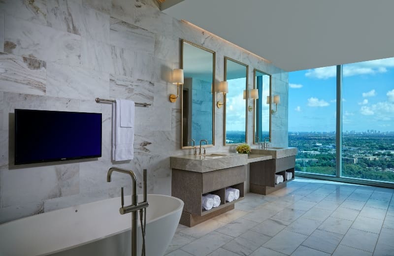 5 Must-Have Features for a Luxury Bathroom Addition
